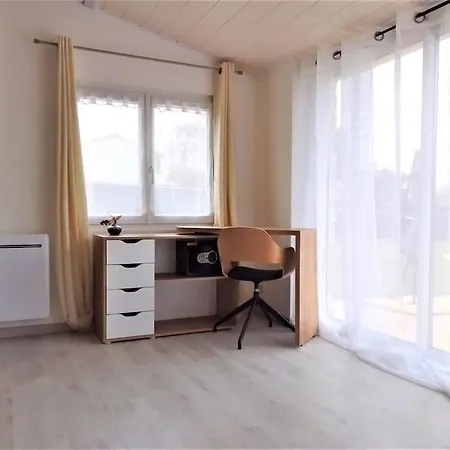 Du Midi De - Charmante Maison De Avec Piscine Chauffee * Saint-Porchaire