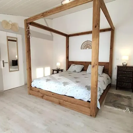 Holiday home Du Midi De - Charmante Maison De Avec Piscine Chauffee Saint-Porchaire