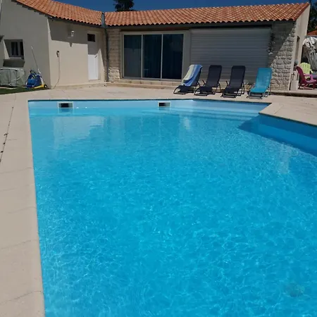 Du Midi De - Charmante Maison De Avec Piscine Chauffee *