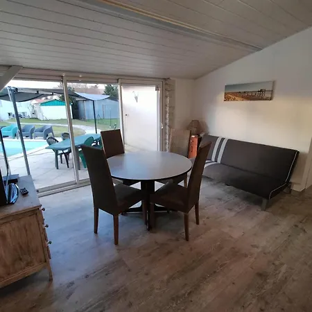 Du Midi De - Charmante Maison De Avec Piscine Chauffee *