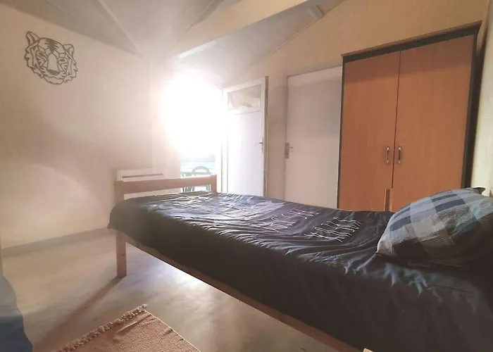 Du Midi De - Charmante Maison De Avec Piscine Chauffee