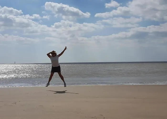 Casa vacanze Du Midi De - Charmante Maison De Avec Piscine Chauffée Saint-Porchaire