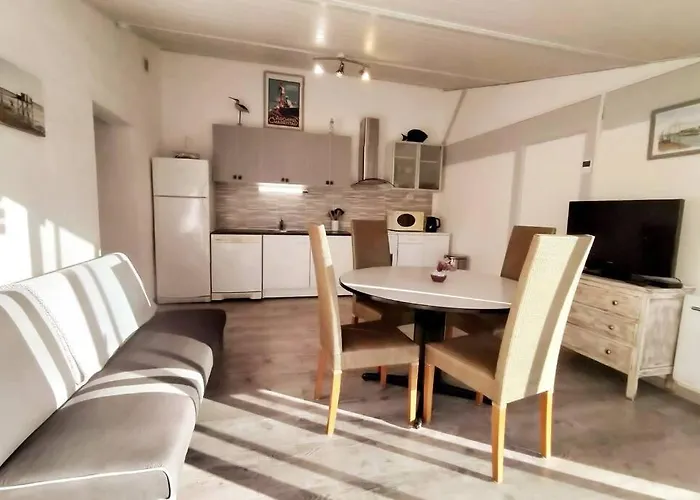 Casa de Férias Du Midi De - Charmante Maison De Avec Piscine Chauffee Saint-Porchaire