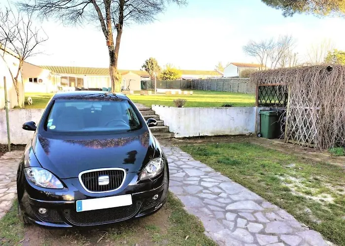 Du Midi De - Charmante Maison De Avec Piscine Chauffée