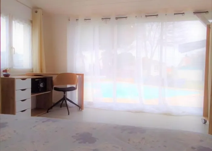 Du Midi De - Charmante Maison De Avec Piscine Chauffee * Saint-Porchaire