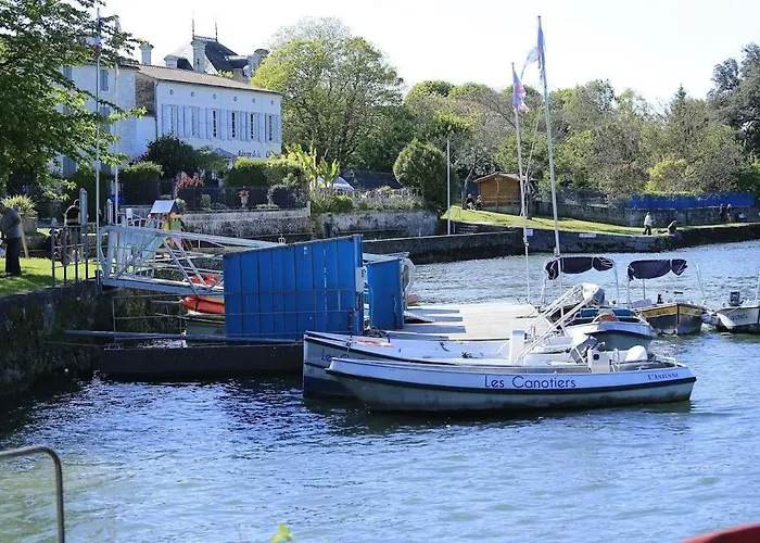 Du Midi De - Charmante Maison De Avec Piscine Chauffee *
